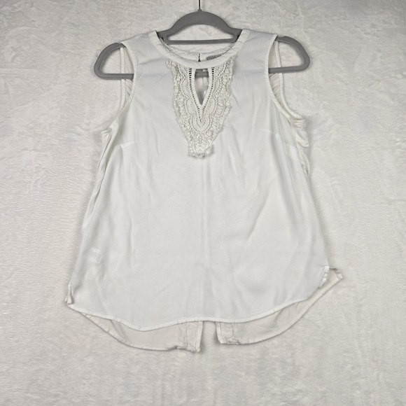 Pale Sky Tops - Pale Sky Women's White Sleeveless Blouse Size Medium Crochet Detail Keyhole Back